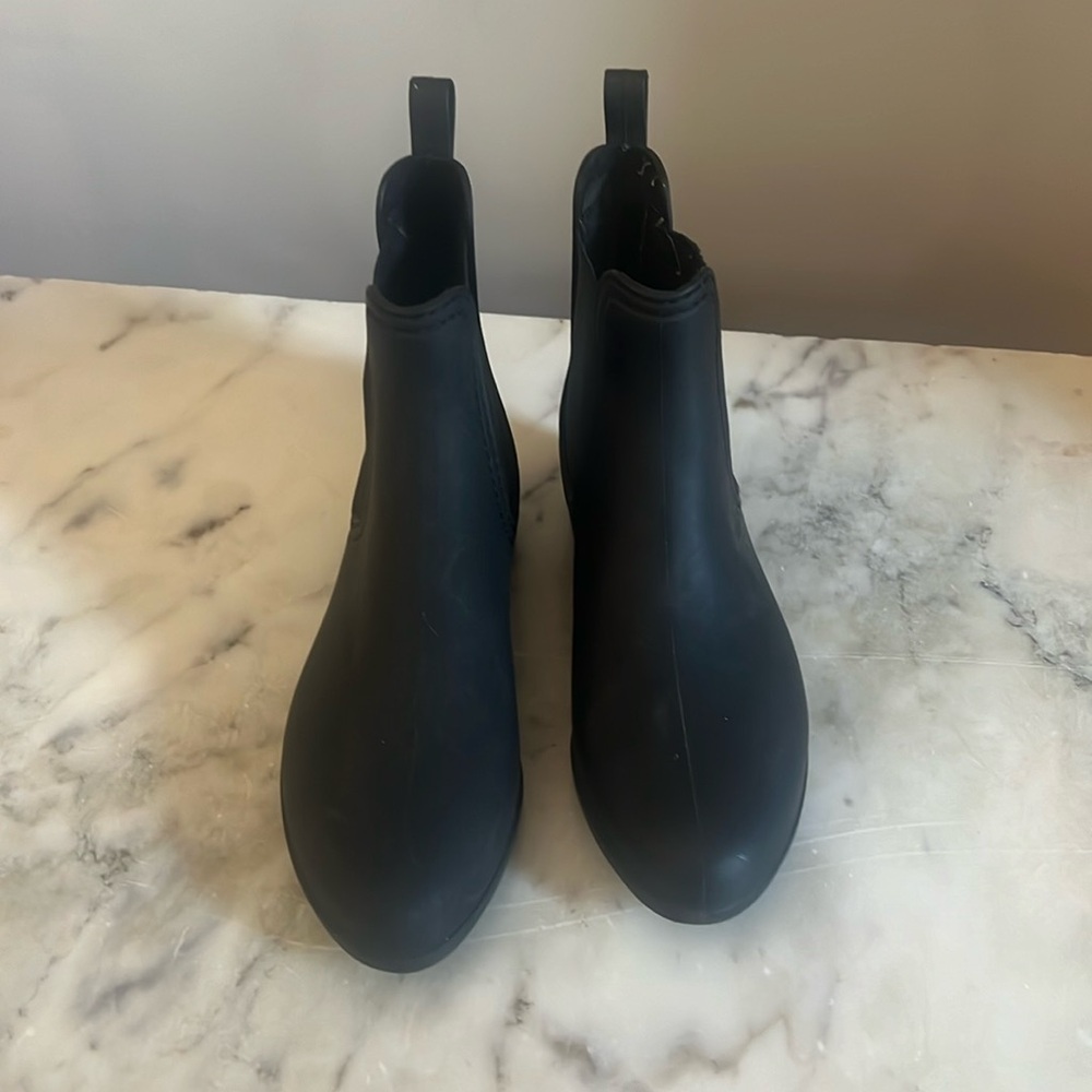 Jeffrey Campbell Chelsea Rainboots Size 8